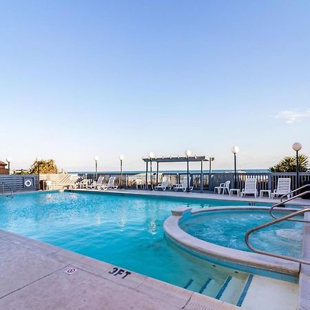 Crystal Coast Oceanfront Hotel Pine Knoll Shores Exterior photo