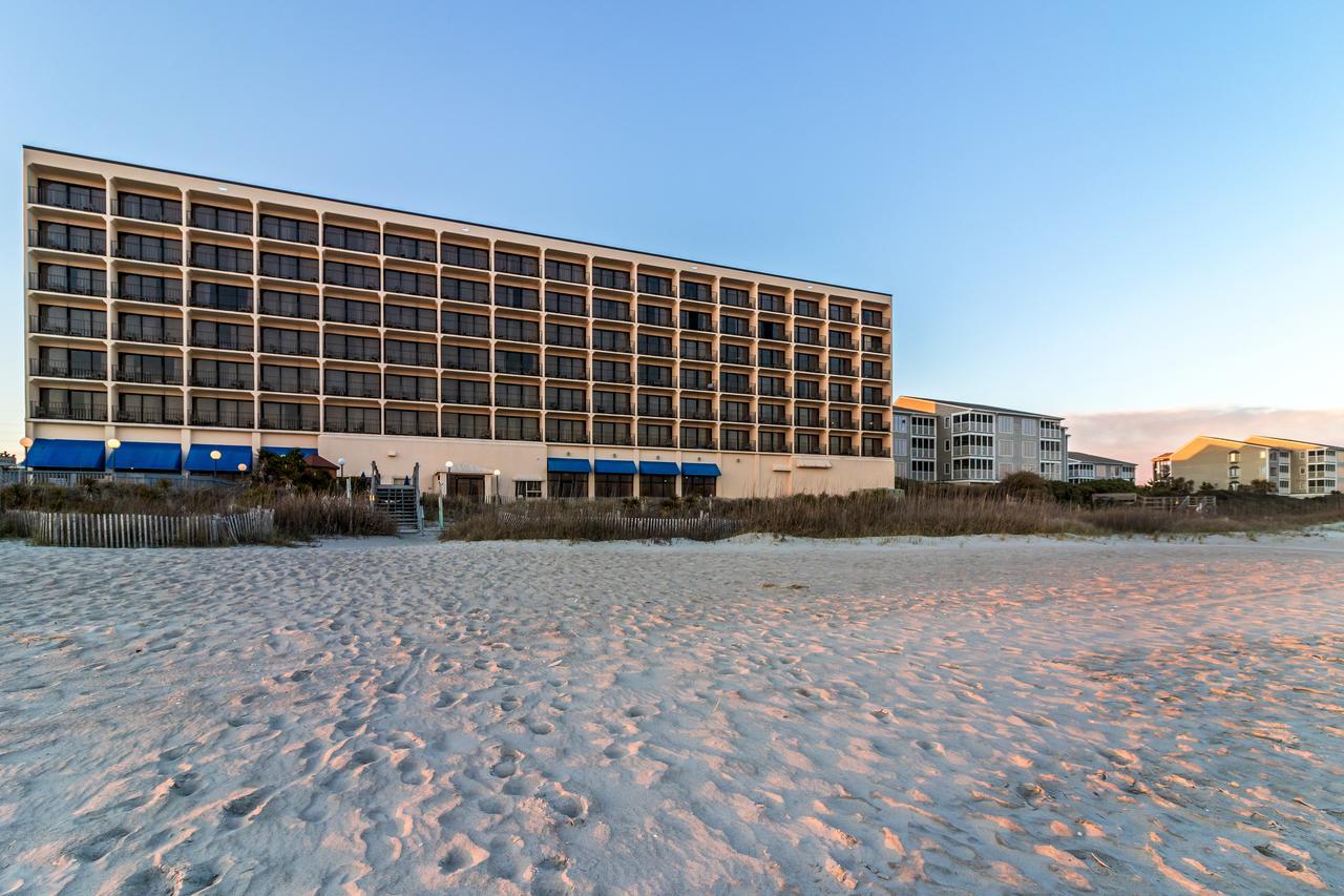 Crystal Coast Oceanfront Hotel Pine Knoll Shores Exterior photo